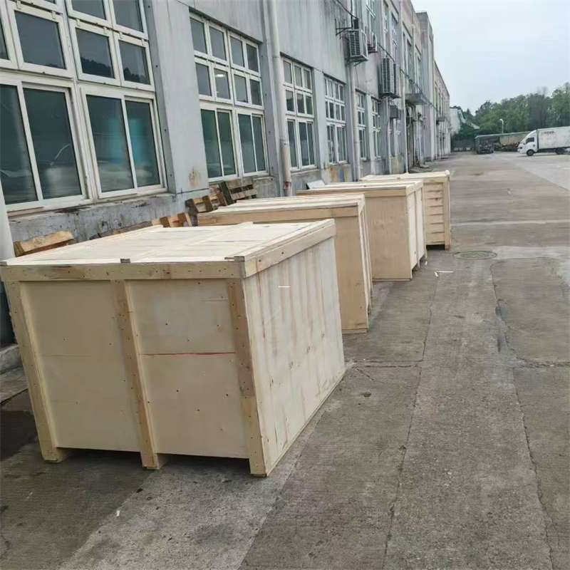 凤泉区尼勒克县：物流专线的高效货运之旅