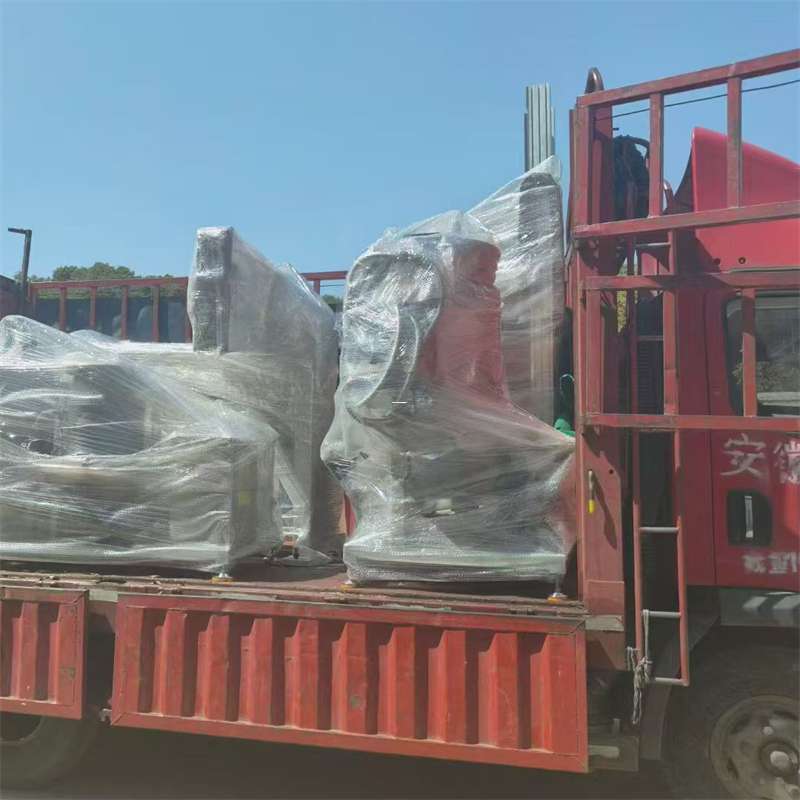 凤泉区洛扎县：物流专线的高效货运之旅